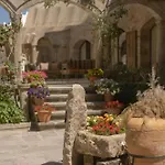 Sultan Cave Hotel 3*