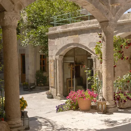 Sultan Cave Hotel 3*